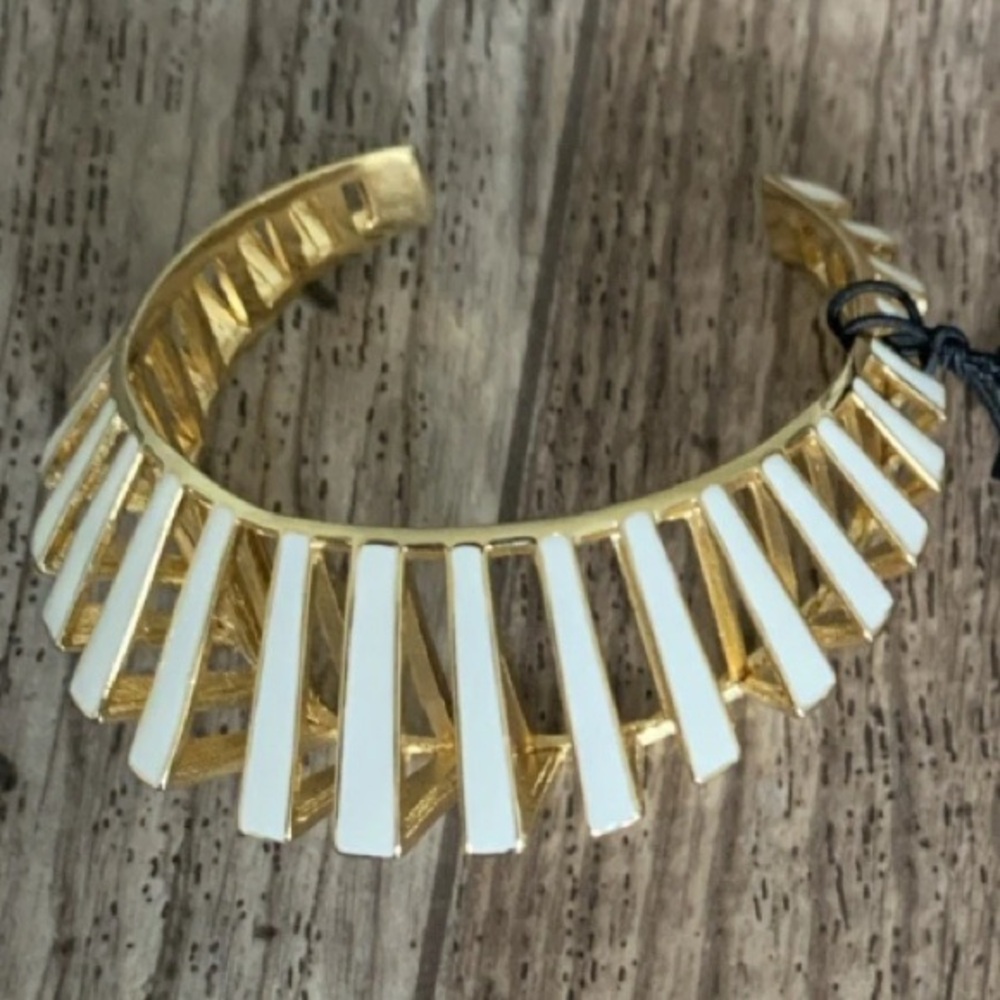 nOir Jewelry Gasparee Cuff in Gold and White Tone
